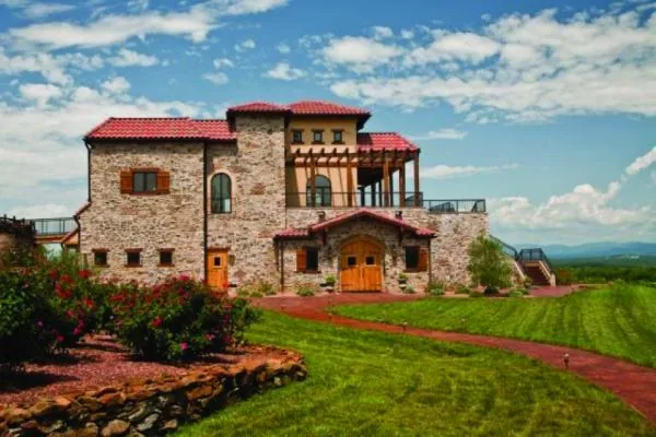Raffaldini Vineyards villa and vineyard views